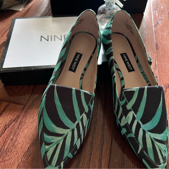 Nine West Shoes - ✨New Nine West Women's Pointy Flats Size 6.5